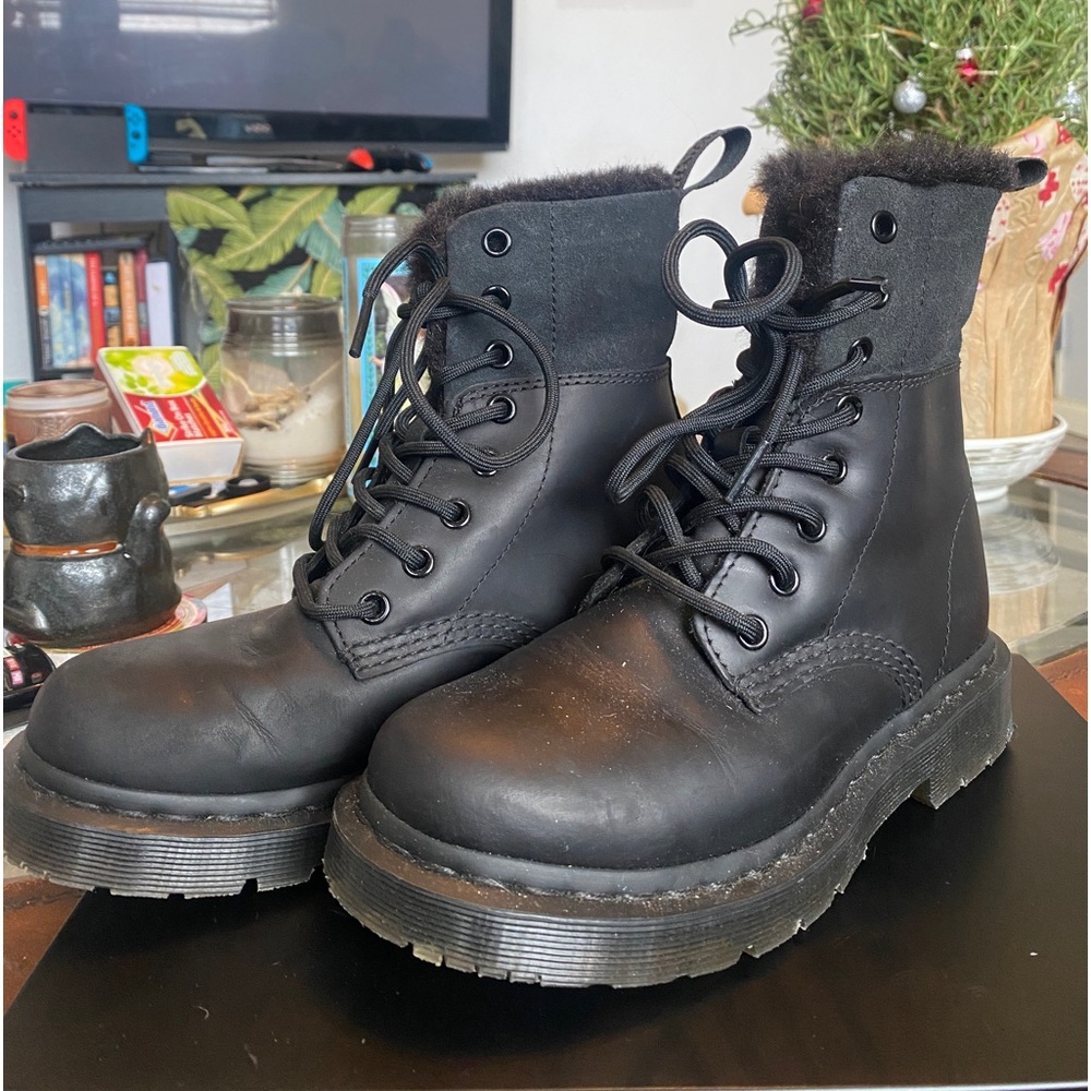 1460 WOMEN'S DM'S WINTERGRIP FAUX FUR LINED BOOTS